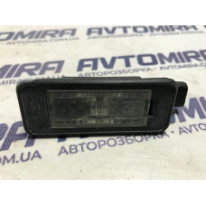 Подсветка номерного знака Peugeot 308 SW 2013-2021 9682403680